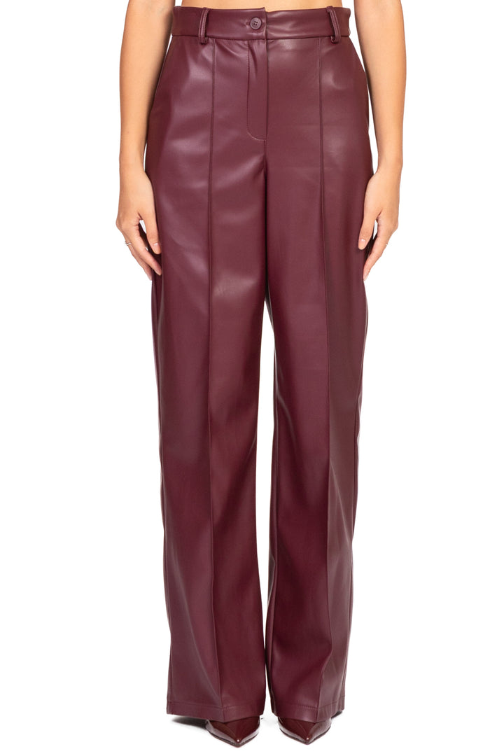 Tensione In - Pantalone ecopelle gamba dritta Art. 26P647