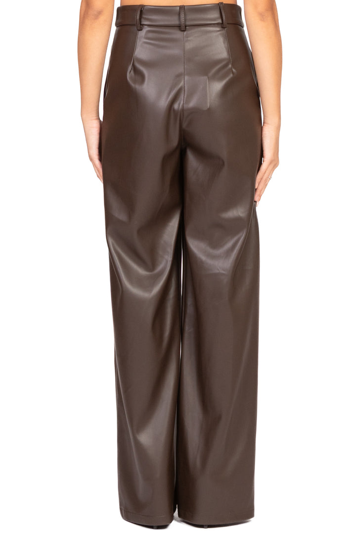 Tensione In - Pantalone ecopelle gamba dritta Art. 26P647