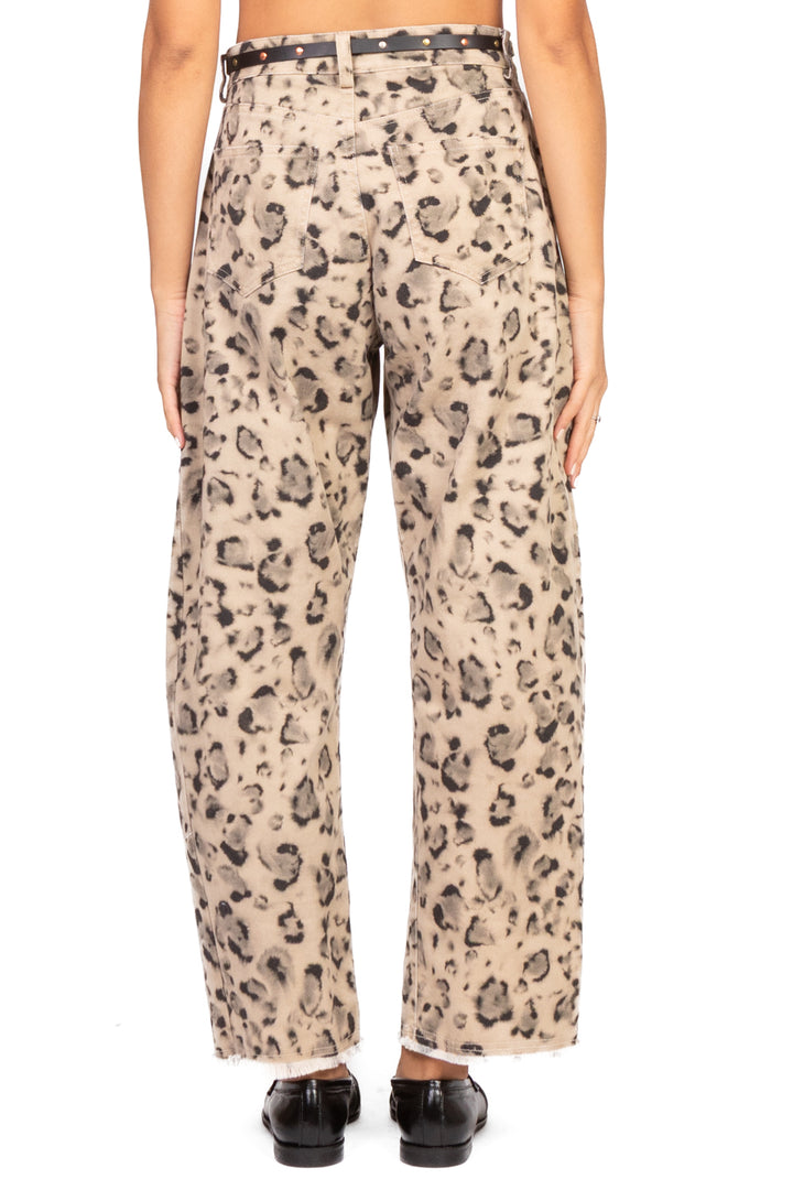 Tensione In - Pantalone barrel animalier con cintura Art. W25P252