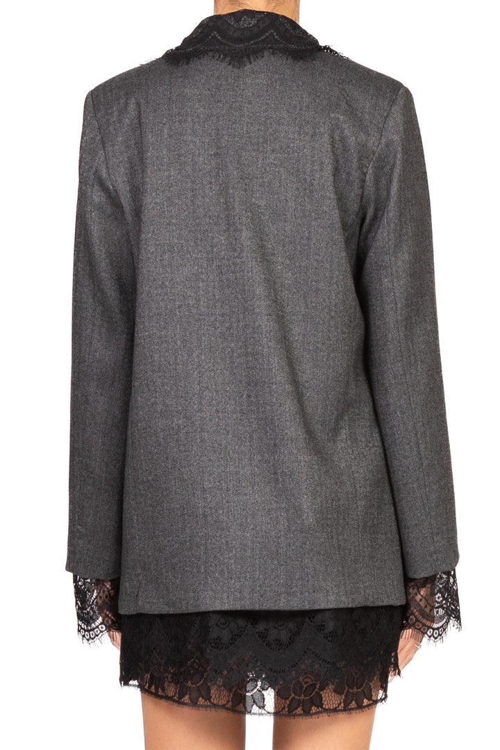 Tensione In - Giacca due bottoni inserti pizzo Art. 37617