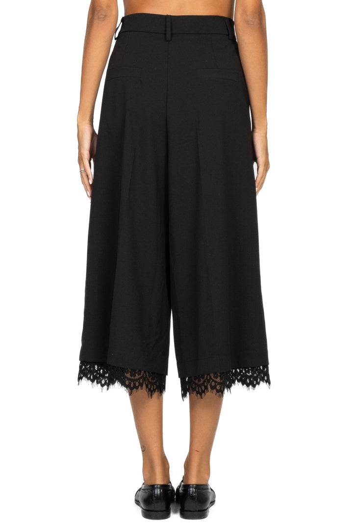 Tensione In - Bermuda lungo con pizzo Art. DE856