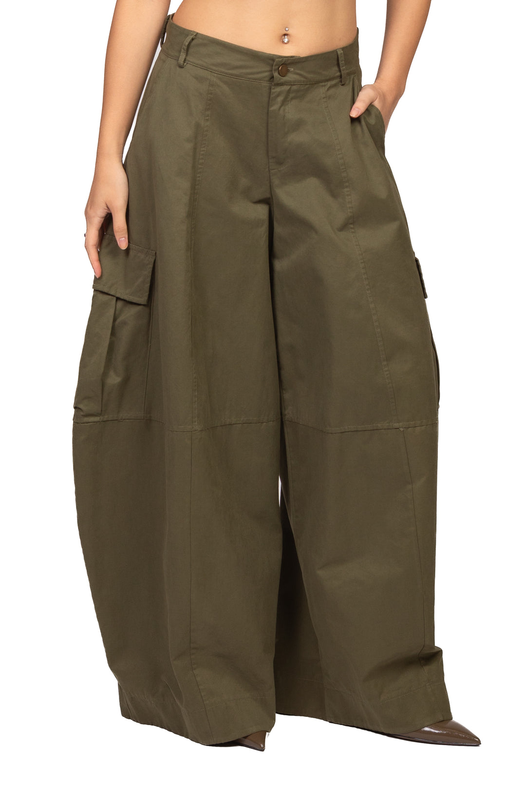 Tensione In - Pantalone barrel cargo Art. KN656