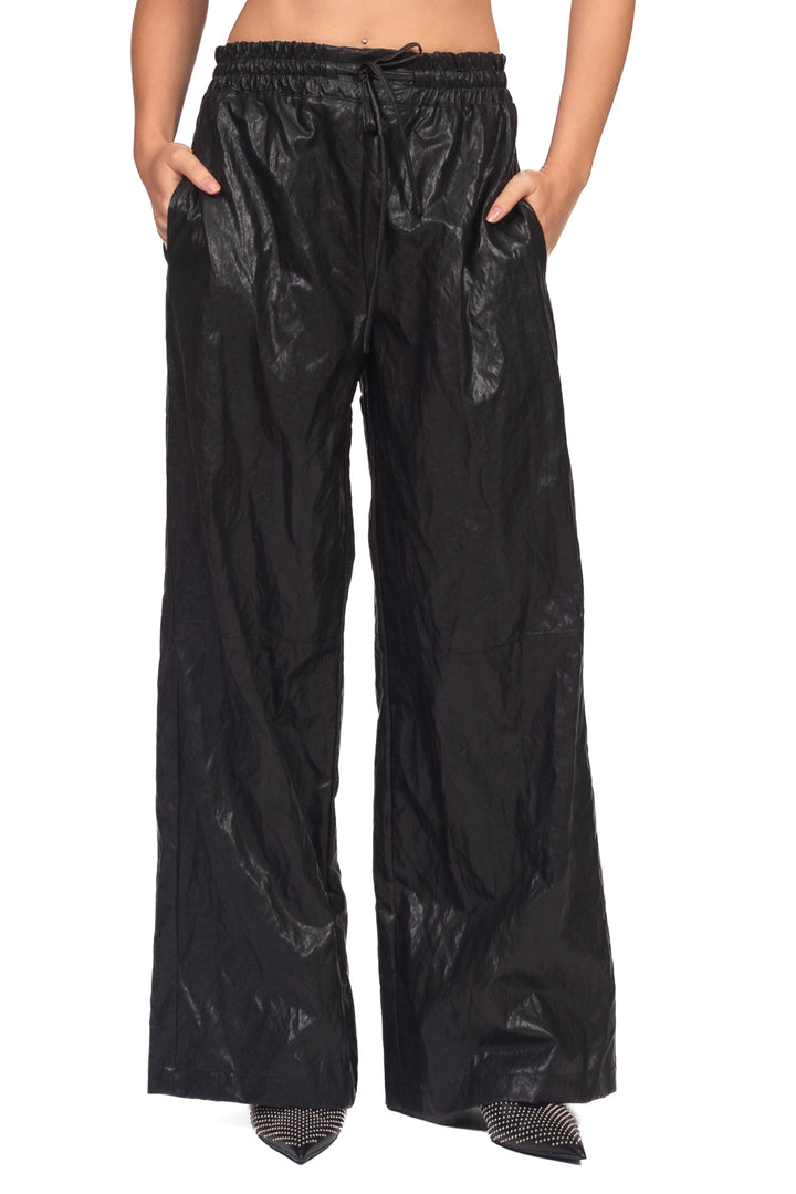 Tensione In - Pantalone palazzo in ecopelle con coulisse Art. GH651