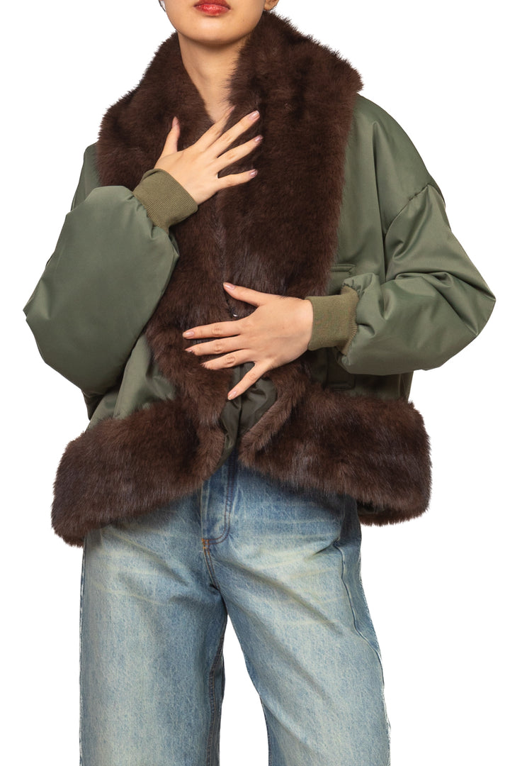 Tensione In - Bomber imbottito con eco pelliccia Art. FW260002