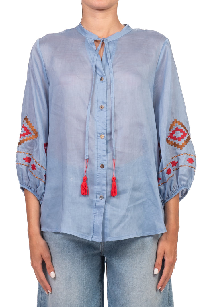 Tensione In - Camicia ricamata  con nappine Art. XQ1815