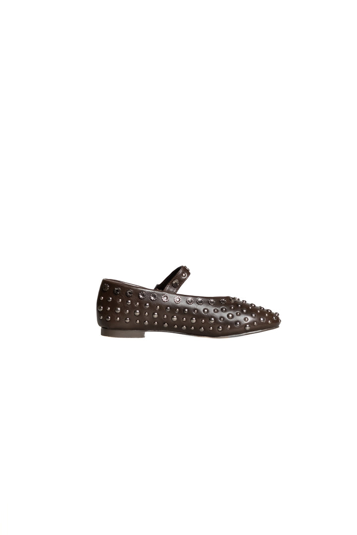 Ovyé - Ballerina in pelle con borchie Art. GD487