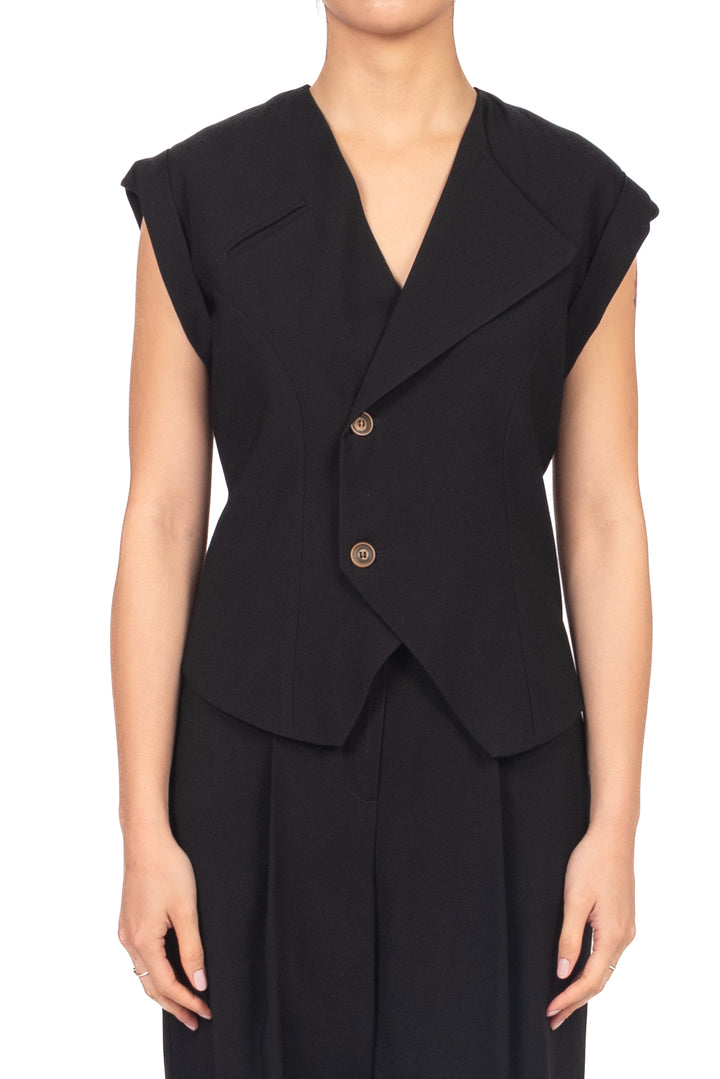Tensione In - Gilet sfiancato chiusura asimmetrica Art. 26D4720