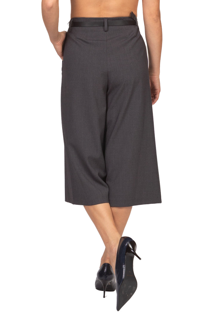 Tensione In - Bermuda pinces con cintura Art. W26P498