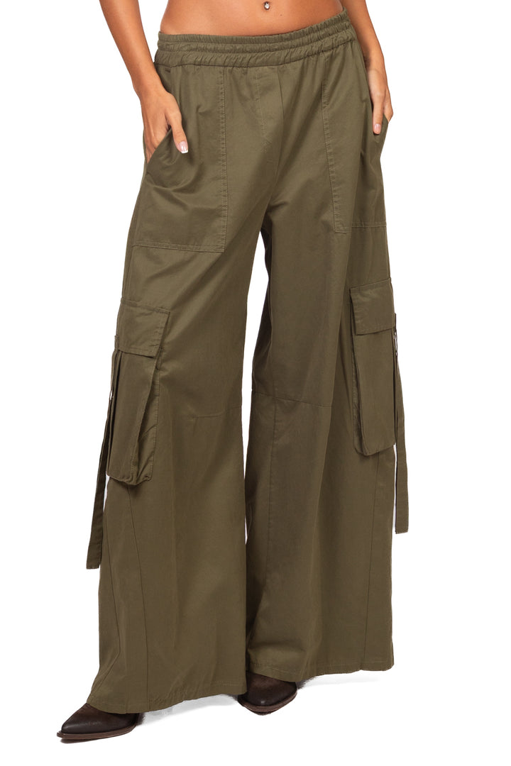 Tensione In - Pantalone cargo con elastico Art. KN505