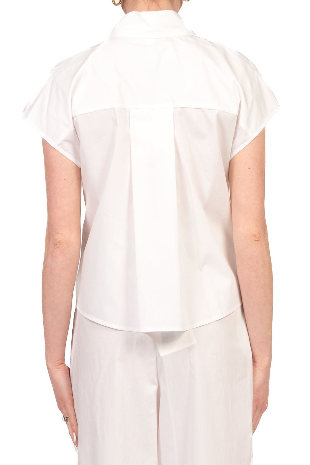 Tensione In - Camicia smanicata con taschino gioiello Art. 26C5101