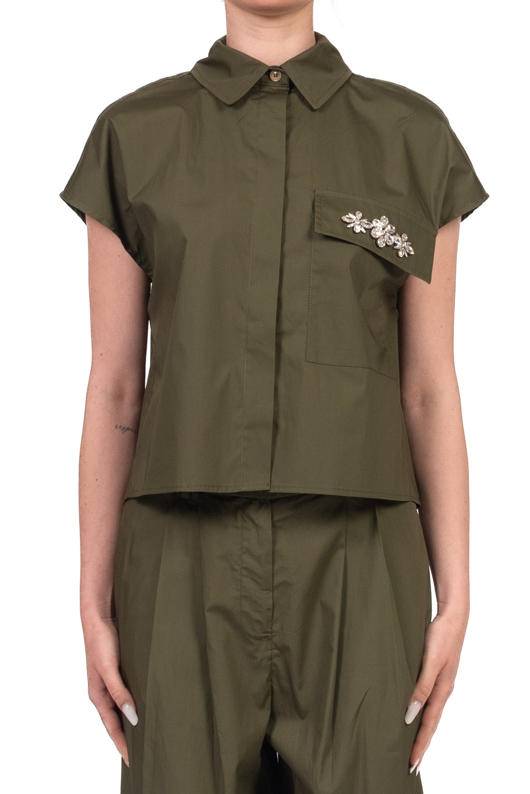 Tensione In - Camicia smanicata con taschino gioiello Art. 26C5101
