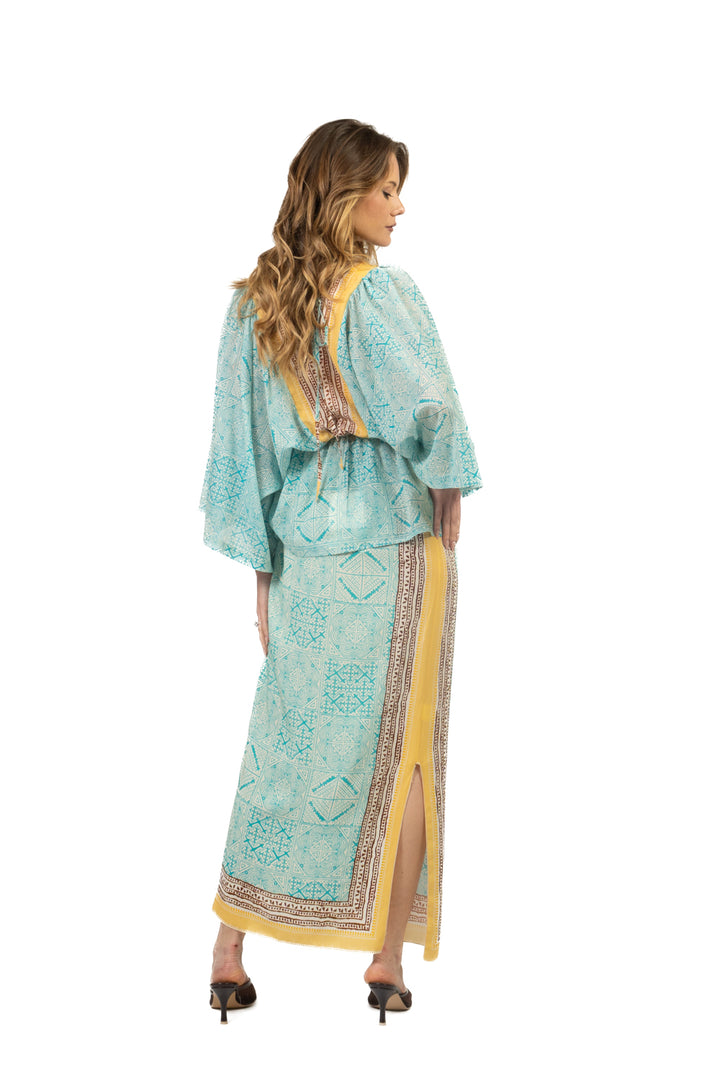 Tensione In - Blusa fantasia scollo v Art. PE260361
