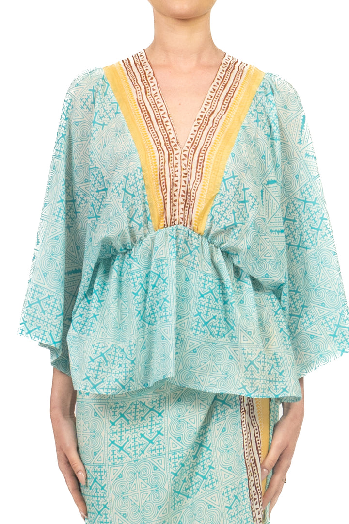 Tensione In - Blusa fantasia scollo v Art. PE260361