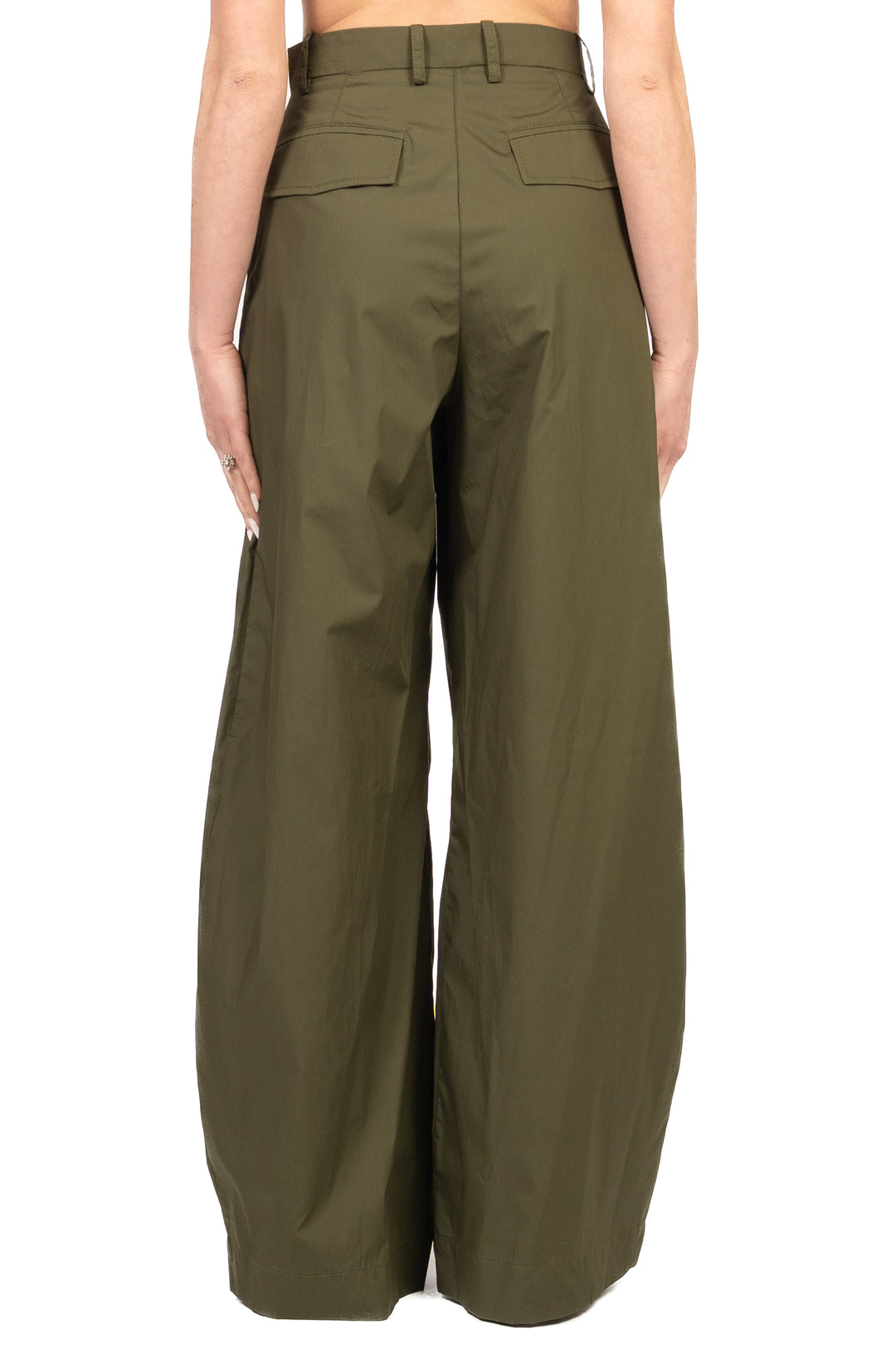 Tensione In - Pantalone barrel  ampio con pinces Art. S26PG46
