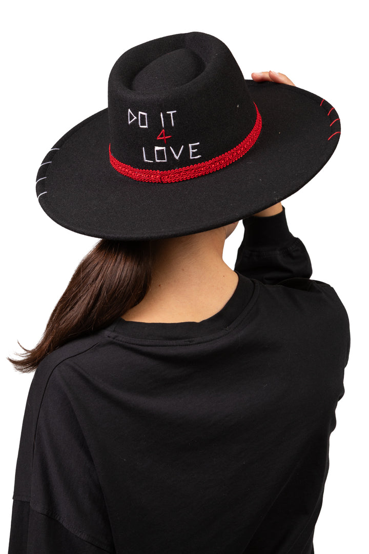 LEV PRIVE - Cappello ricamato
