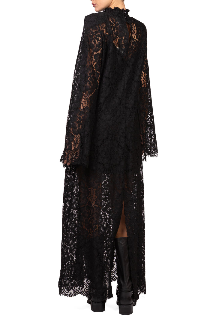 Tensione In - Abito lungo in pizzo con spalline Art. W26X977