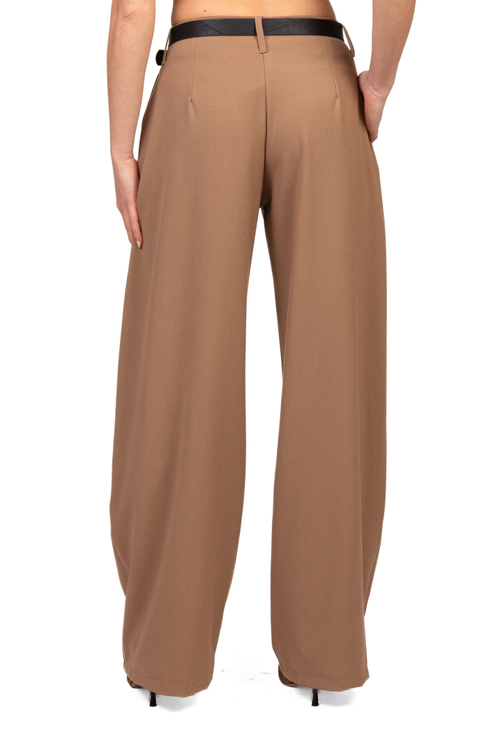 Tensione In - Pantalone barrel con pinces Art. FW260175