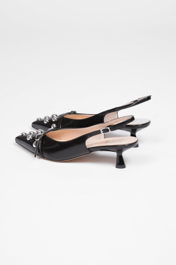 Ovyé - Décolleté sling back borchiata Art. AC574NAP