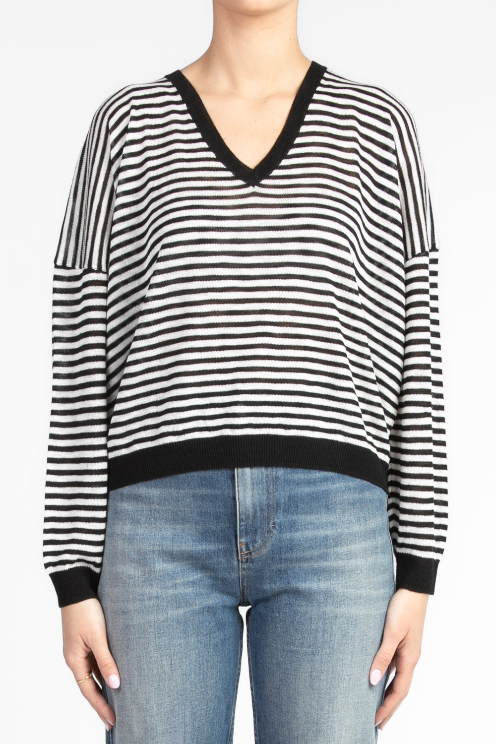 Tensione In - Maglia rigata scollo a V Art. XL24266-A