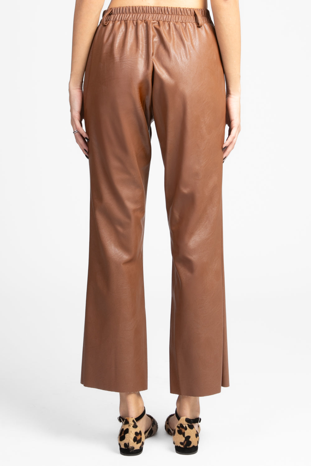 Tensione In - Pantalone ecopelle trombetta Art. 224208-PE25