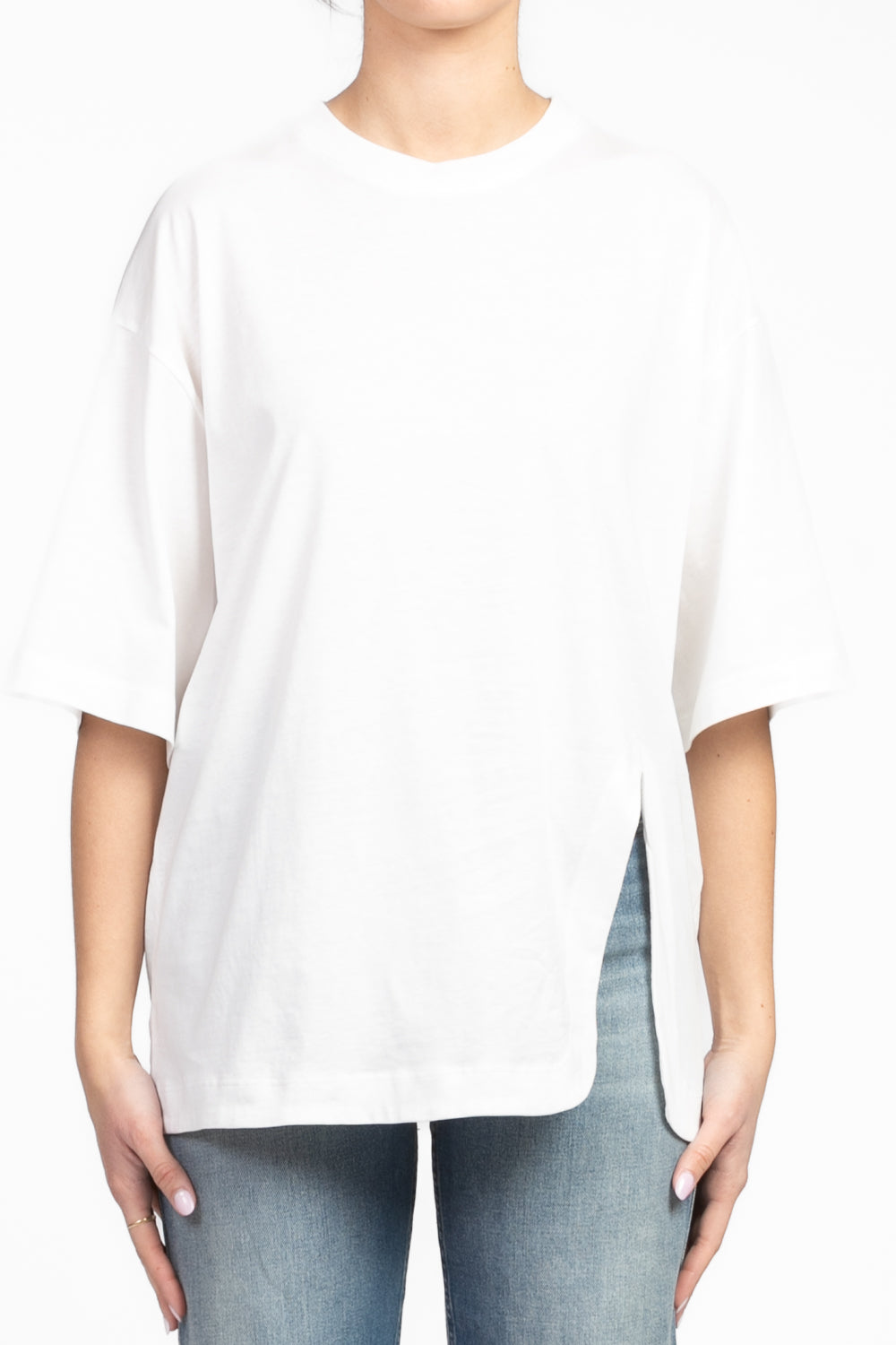 Vicolo - T-shirt over con spacco frontale Art. UD0035