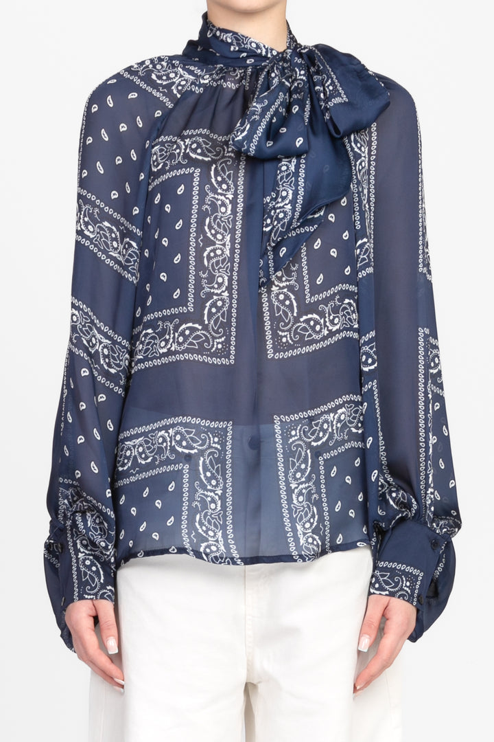 Tensione In - Blusa stampa bandana in satin con fiocco Art. 25C7265
