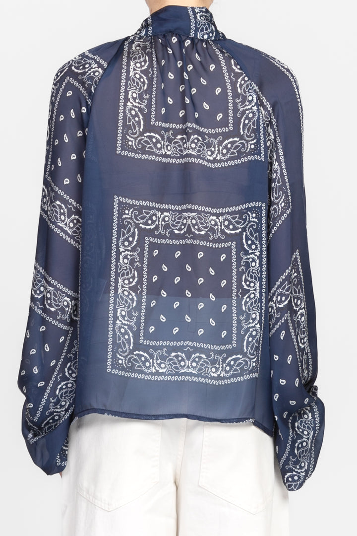 Tensione In - Blusa stampa bandana in satin con fiocco Art. 25C7265
