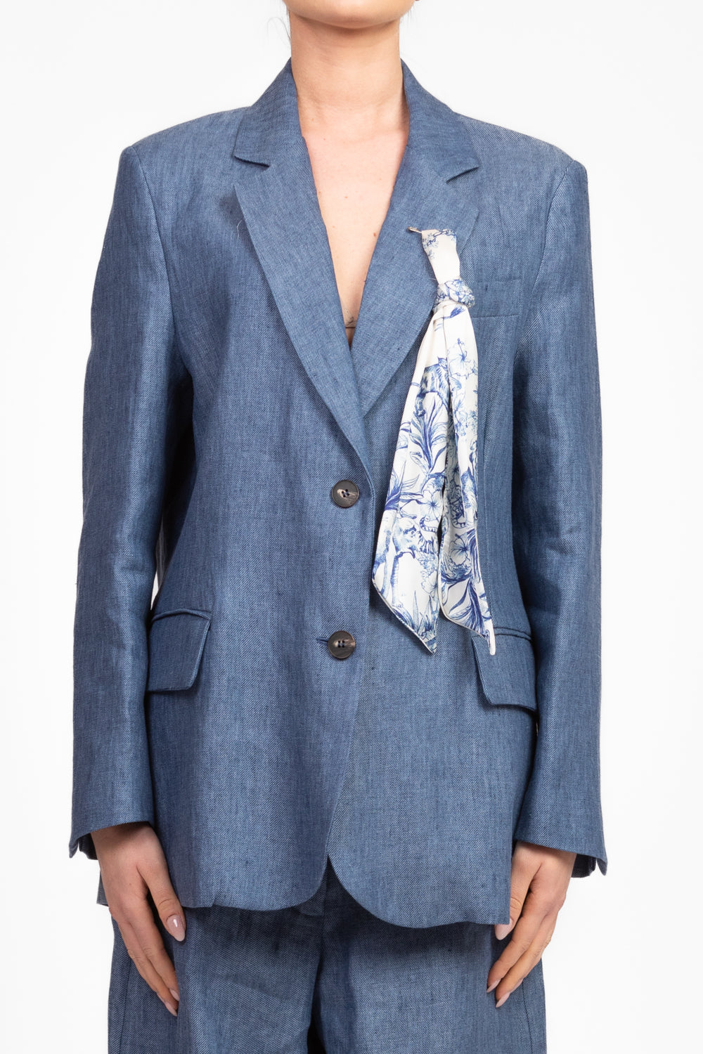 Tensione In - Giacca chambray over con spilla Art. S25J804