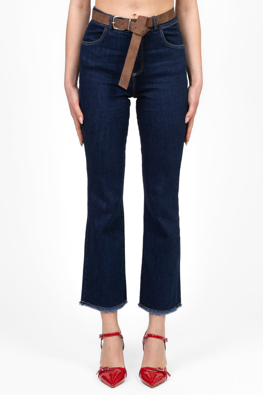 Tensione In - Jeans trombetta sfrangiato con cinta Art. PA5238
