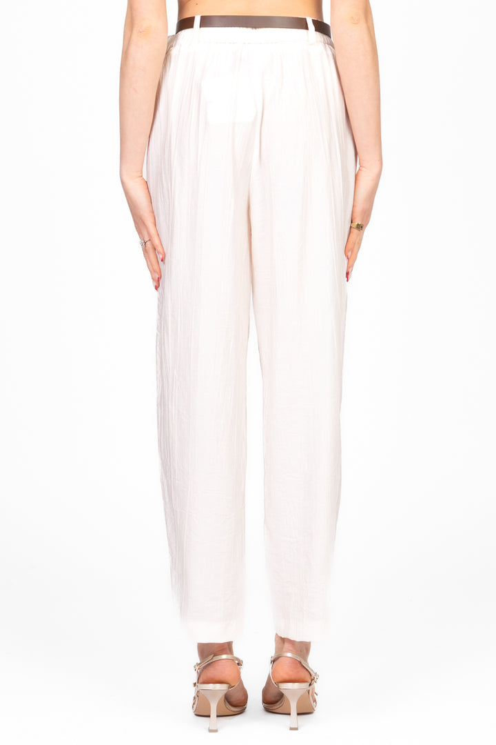 Tensione In - Pantalone goffrato carrot con cinta Art. 25P7626