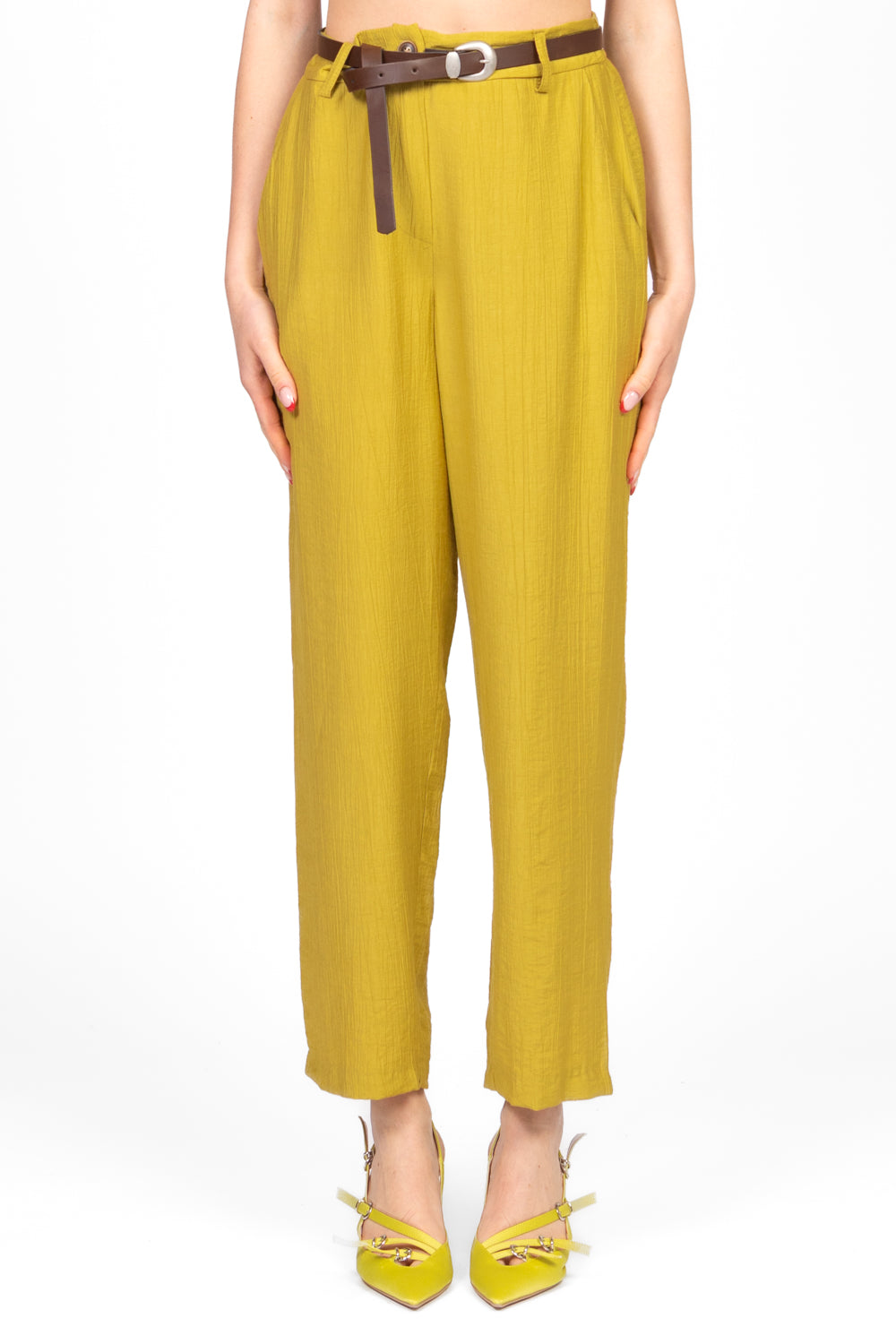 Tensione In - Pantalone goffrato carrot con cinta Art. 25P7626
