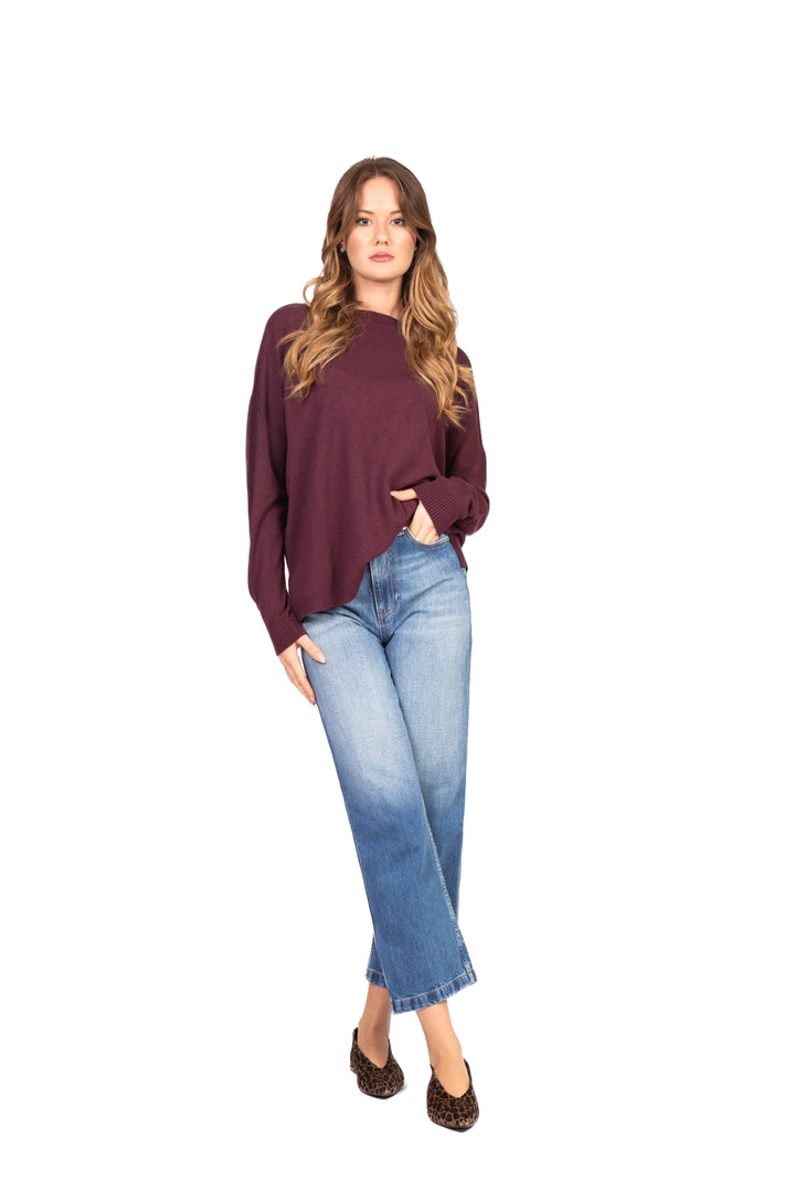 Tensione In - Maglia girocollo over con spacchi laterali Art. D79025AI25
