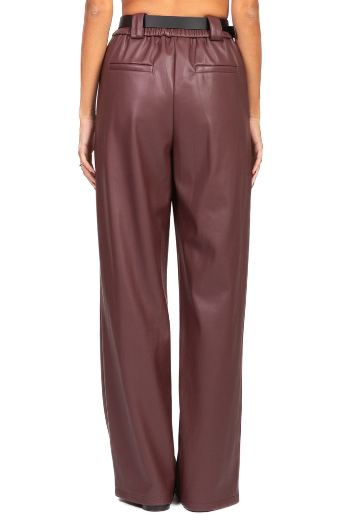 Tensione In - Pantalone ecopelle gamba dritta Art. 26P1054