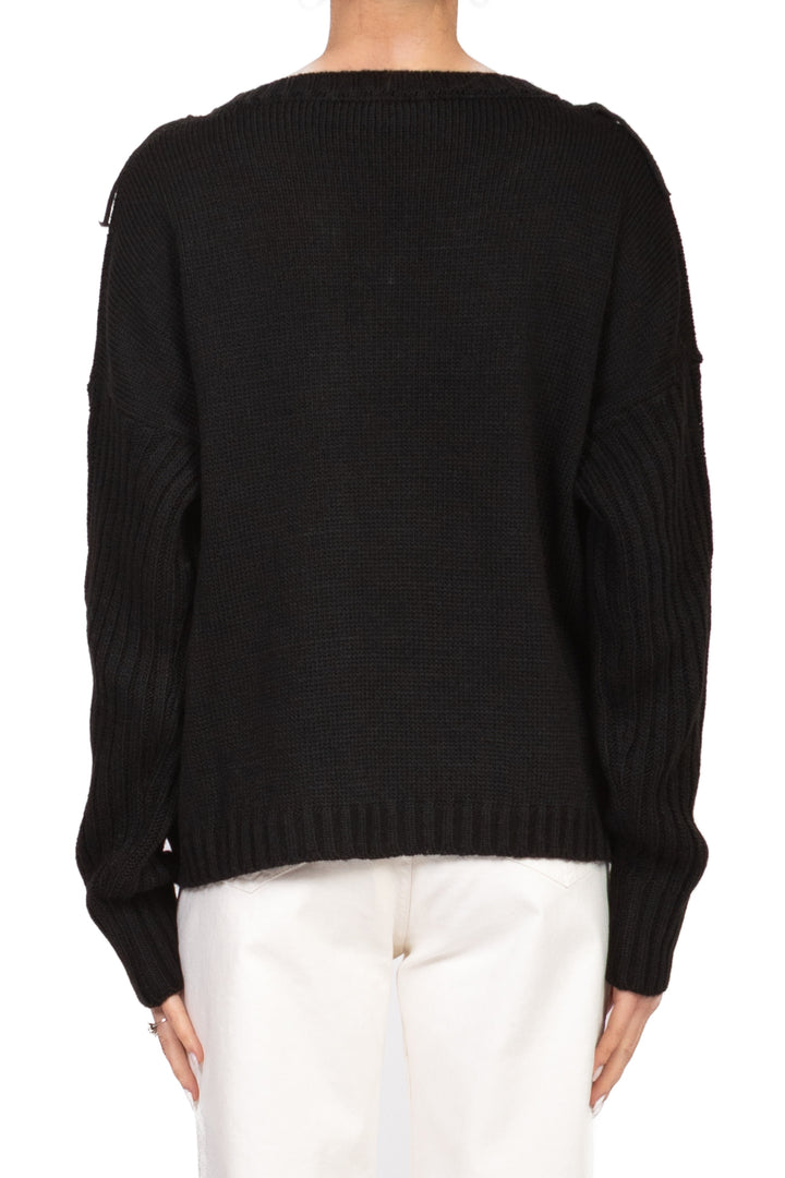 Vicolo - Maglia scollo a v con frange Art. 77225F