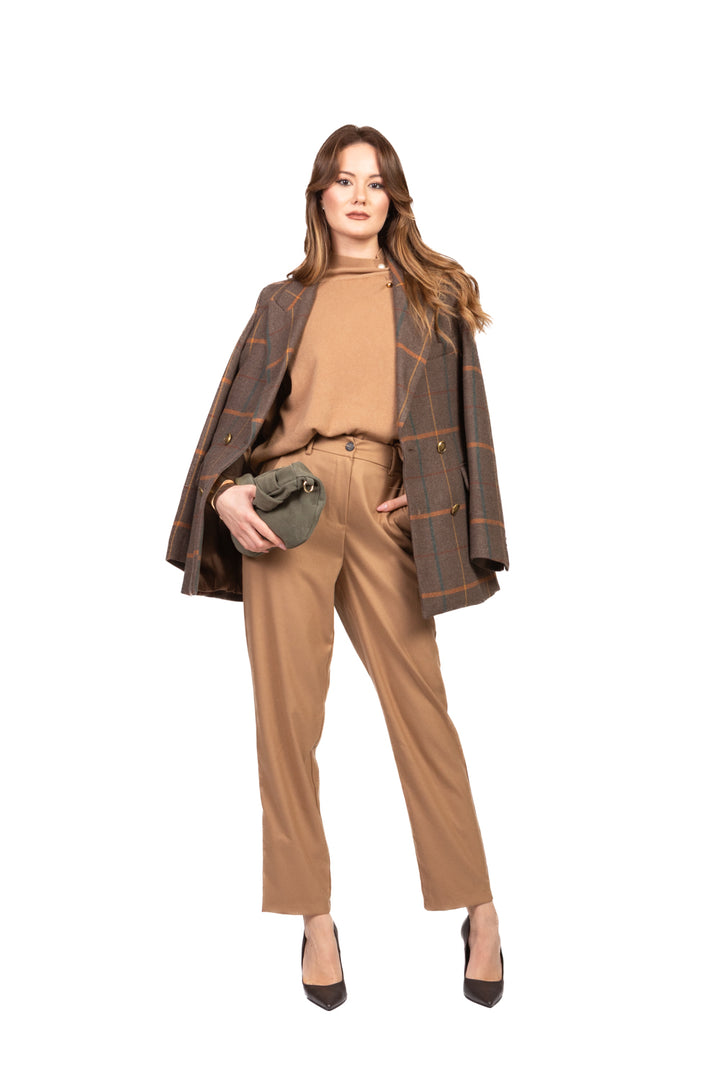 Vicolo - Maglia collo alto con spilla perla Art. 22227F