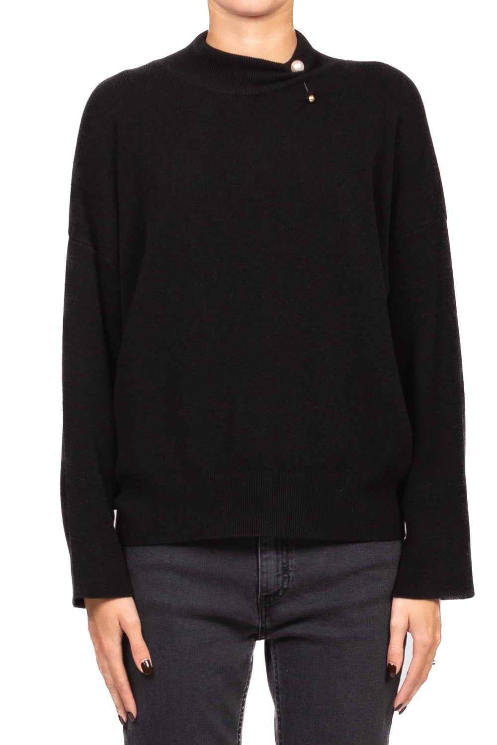 Vicolo - Maglia collo alto con spilla perla Art. 22227F