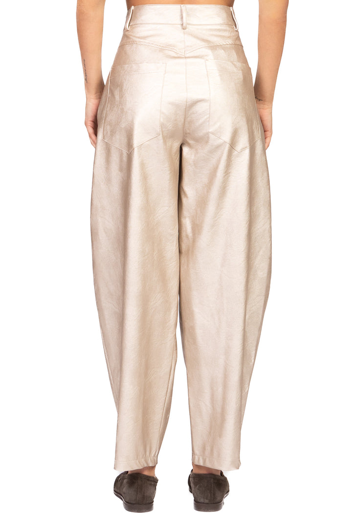 Tensione In - Pantalone barrel ecopelle laminato Art. 26P1721