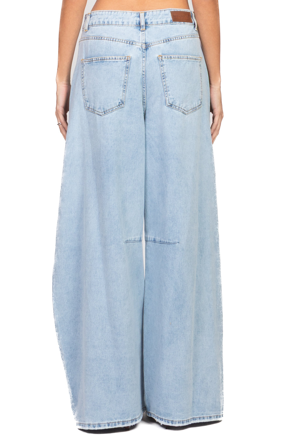 Tensione In - Jeans barrel ampio LOUVRE Art. P314J119W642