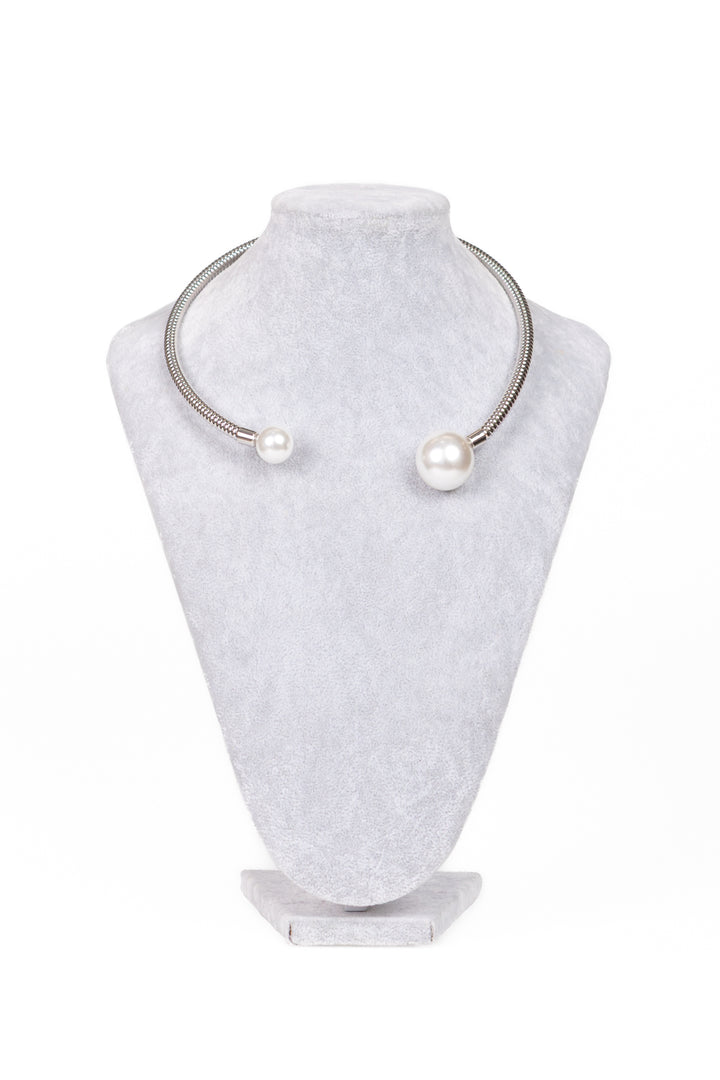 Upper - Collana rigida perle