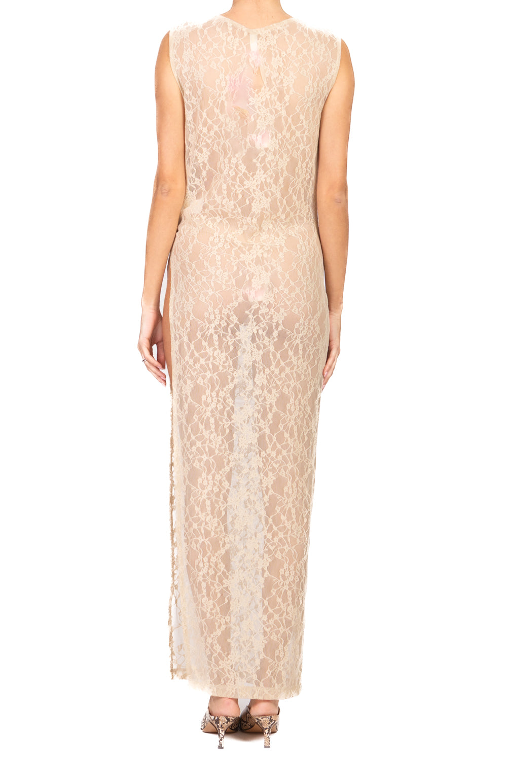 Tensione In - Abito in pizzo spacco laterale Art. PE260095