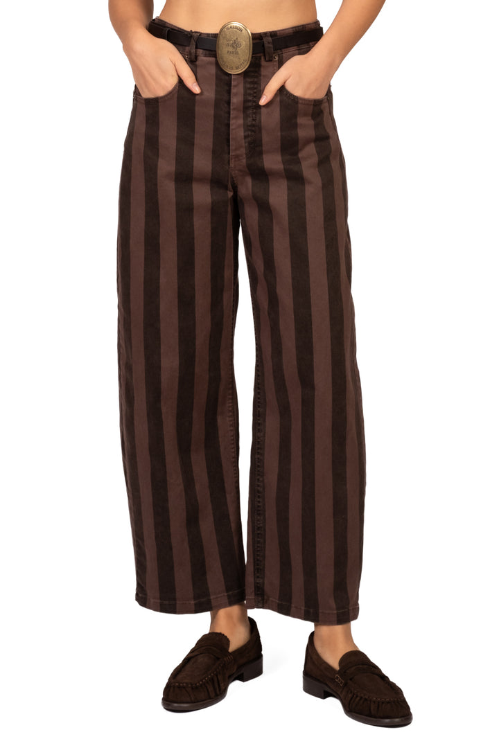 Tensione In - Pantalone barrel rigato con cintura Art. W26P606