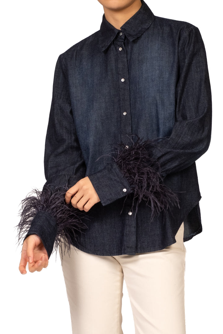 Tensione in - Camicia denim polsini piume Art. W26C632