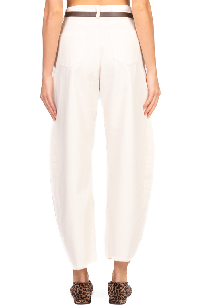 Tensione In - Pantalone barrel sfrangiato con cintura Art. W25P371