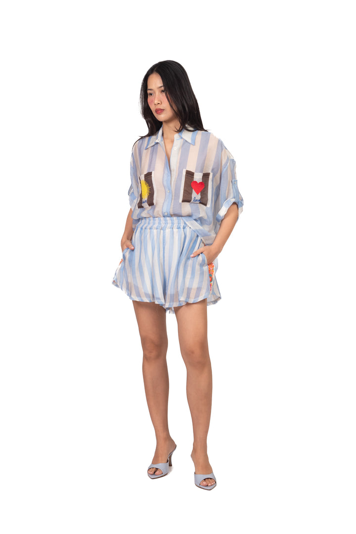 Tensione In - Camicia rigata con taschini ricamati Art. PE260337