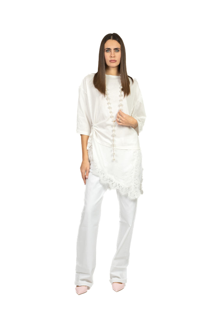 Tensione In - T-shirt asimmetrica con pizzo Art. S26M975