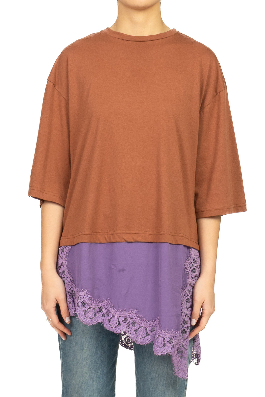 Tensione In - T-shirt asimmetrica con pizzo Art. S26M975