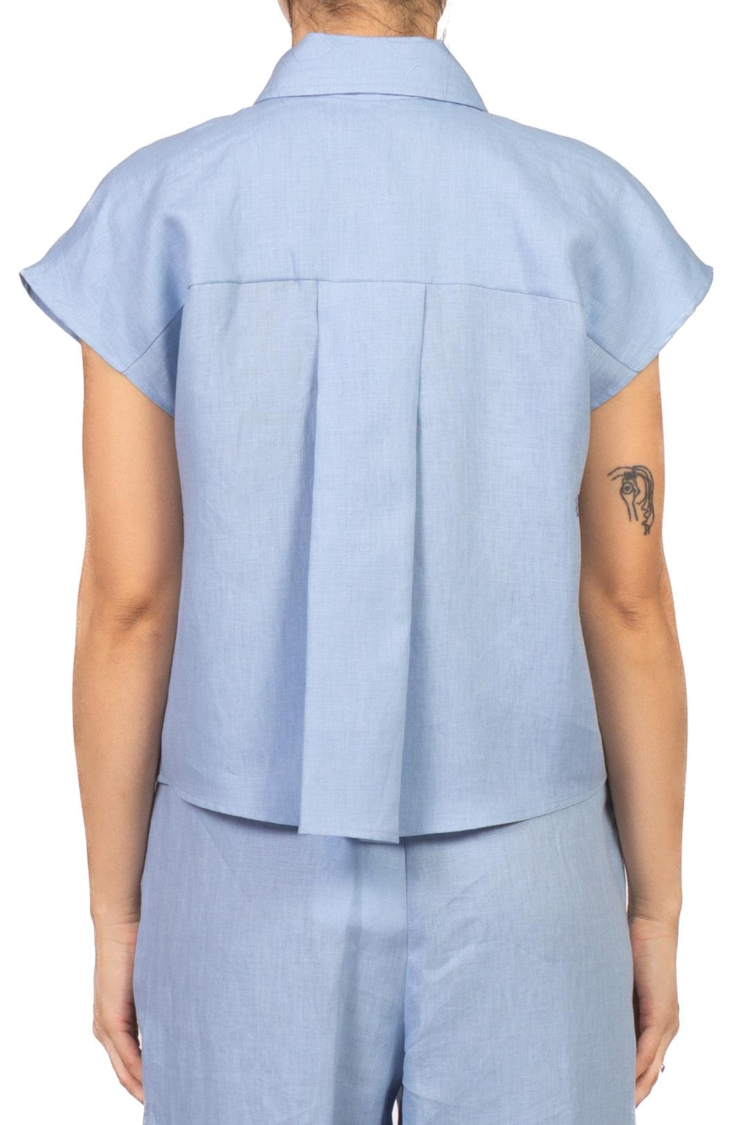 Tensione In - Camicia in lino taschino gioiello Art. 26C5196