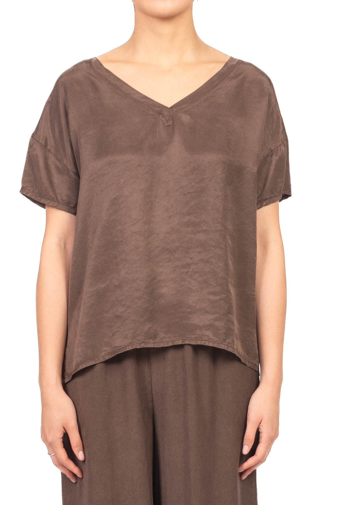 Tensione In - T-Shirt cupro scollo V con spacchi Art. 2662LO2