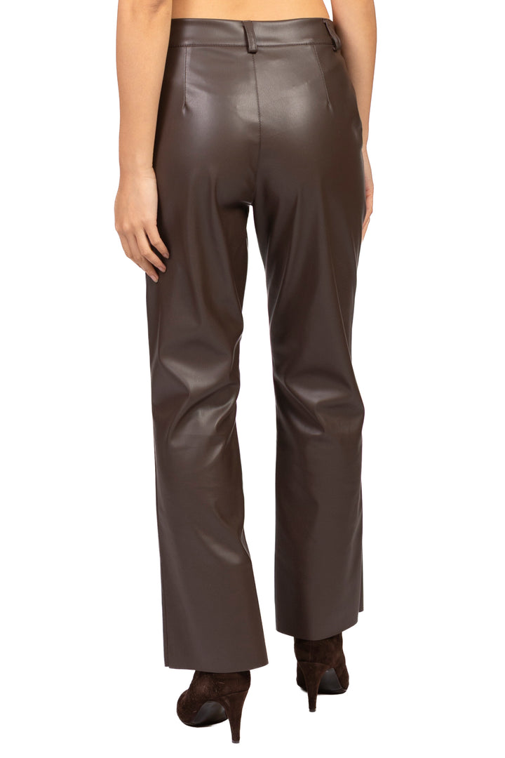 Tensione In - Pantalone ecopelle trombetta Art. 222128-26A