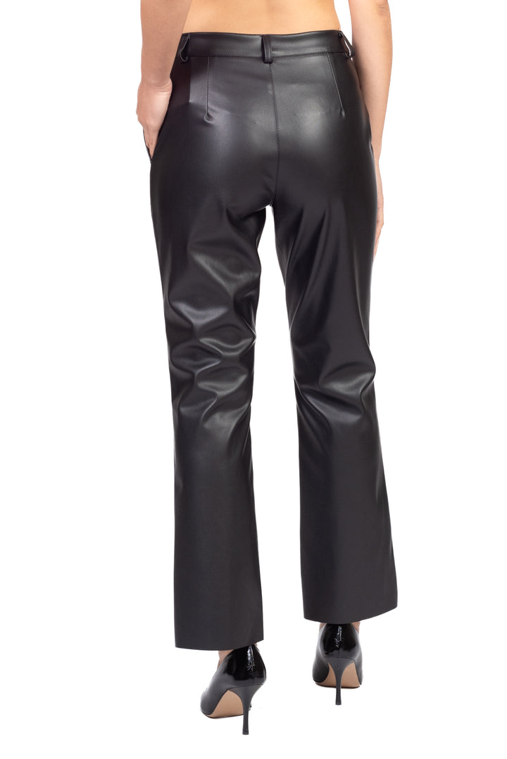 Tensione In - Pantalone ecopelle trombetta Art. 222128-26A